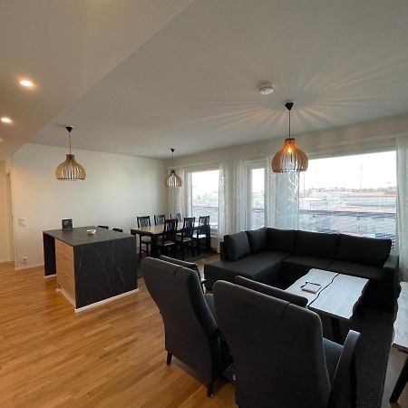 רובניימי Arctic Deluxe Residence מראה חיצוני תמונה